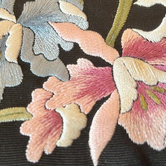 Vintage Torii Tokyo Embroidered Flower Purse - Black 60s Clutch Handbag - Picture 3 of 5